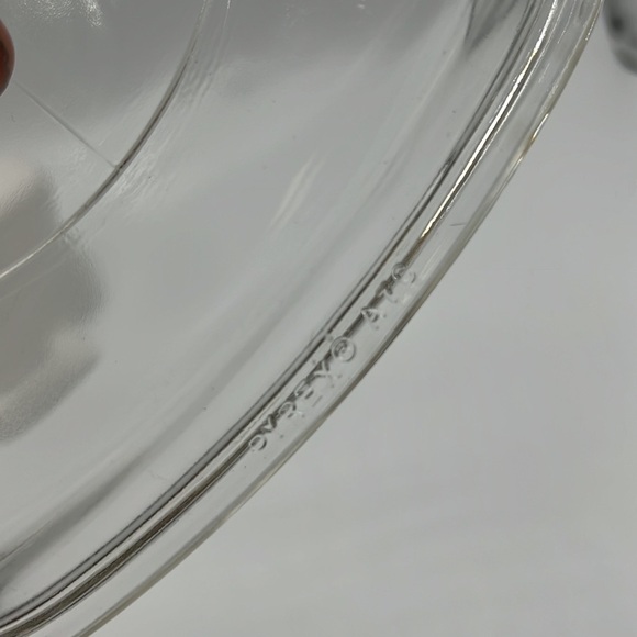 CORNINGWARE 1 1/2 QUART COOKING DISH WITH CLEAR GLASS PYREX LID - Picture 10 of 13